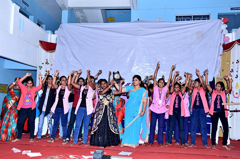 newyear-celebration- lamp-lighting-1